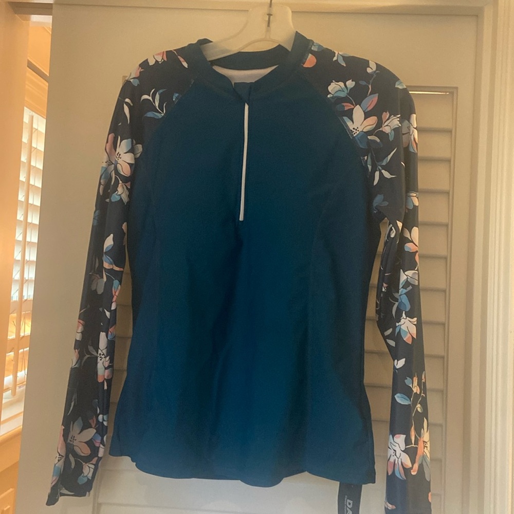 NWT long sleeve swim top